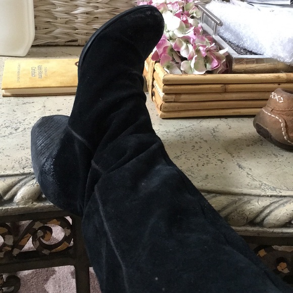 Gunmetal black suede boots - Picture 3 of 11